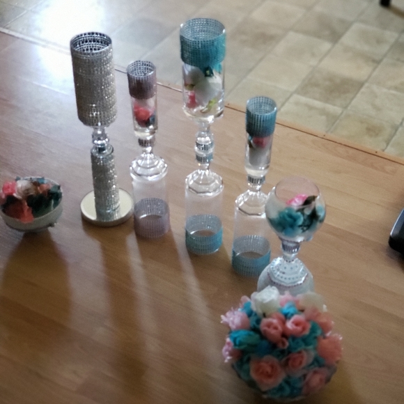 Centerpieces - Picture 3 of 3